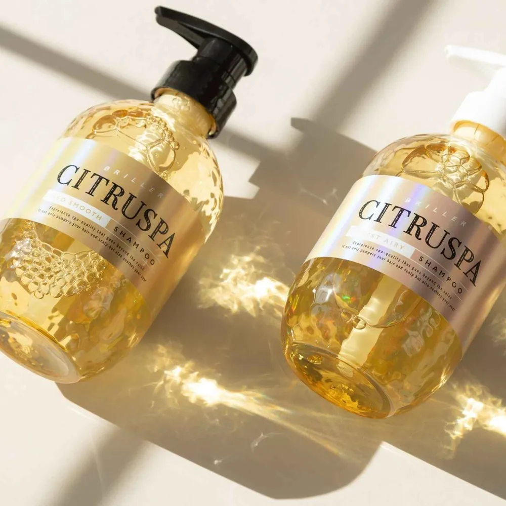 Шампуні CITRUSPA Neo Smooth і Airy у сонячному промінні